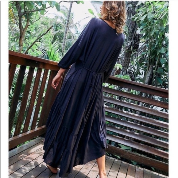 Free People Tiered Long Sleeve Oversized Deep Scoop Sunseeker Maxi T Dress Black - Picture 3 of 16